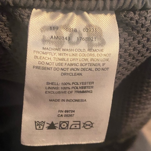 Columbia Gray Shorts; XXL - Picture 8 of 9